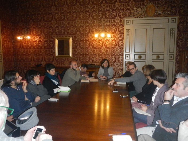 Proseguono i lavori per organizzare la Notte dell’Opera, il colore bianco dominerà la festa della città