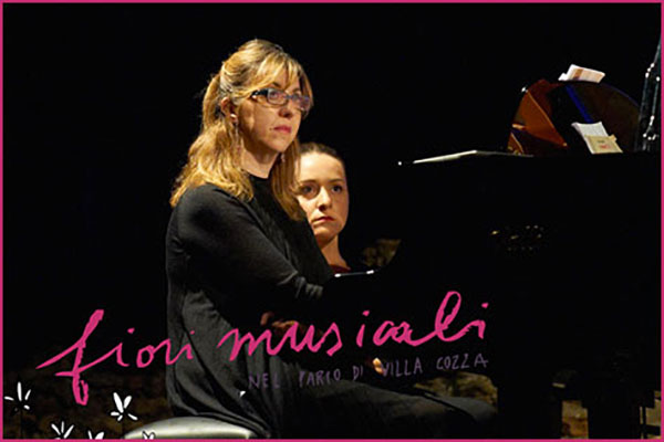 Appuntamento di “Fiori nel parco” a Villa Cozza