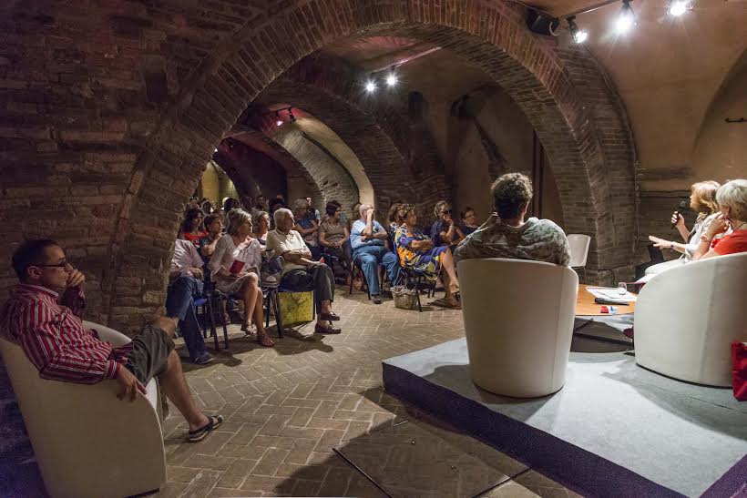 Gli Aperitivi Culturali ripartono venerdì con le Relazioni  Pericolose