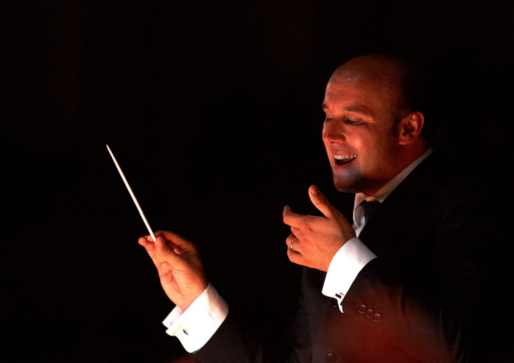 Riccardo Frizza debutta al MET di New York e ricorda Macerata