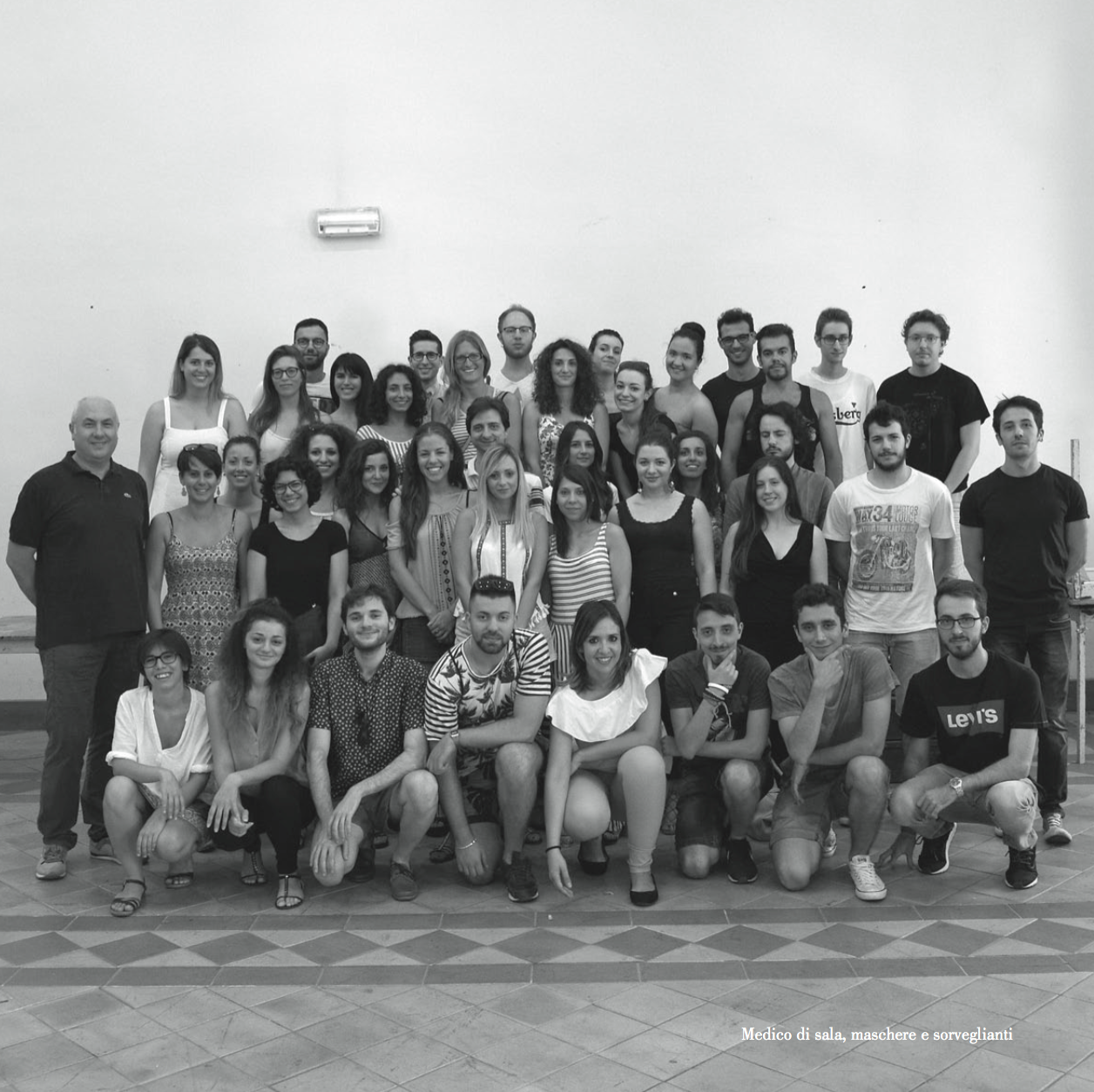 Maschere e sorveglianti